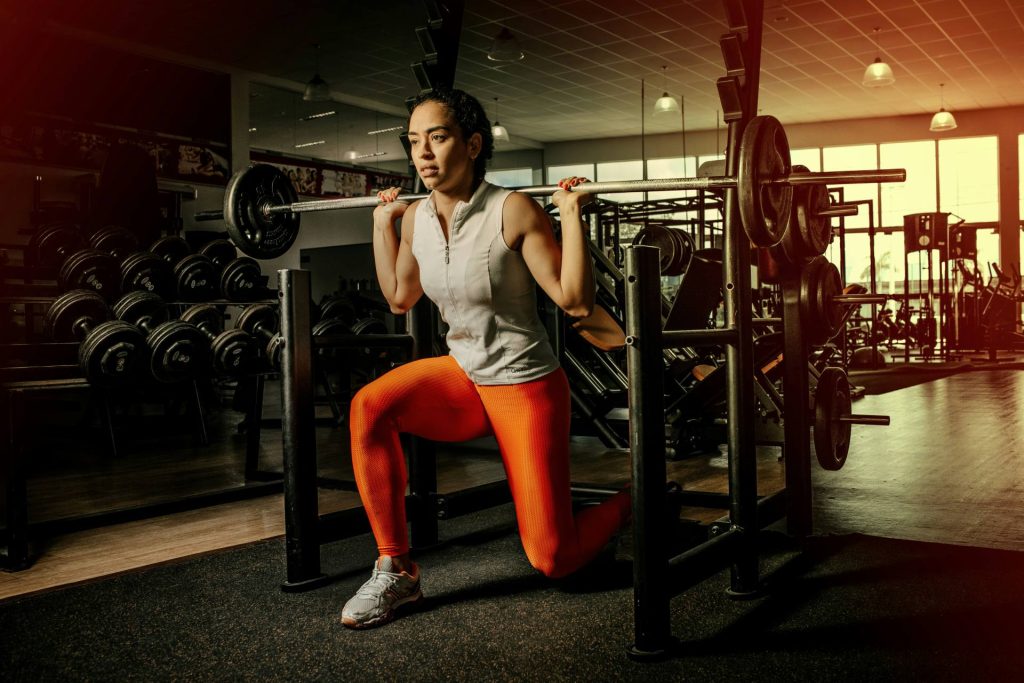 Krafttraining im Fitnessstudio